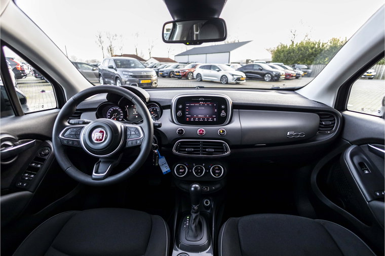 Vehicle Image 30