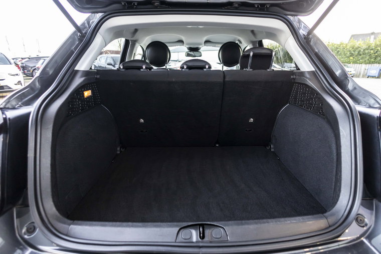 Vehicle Image 36
