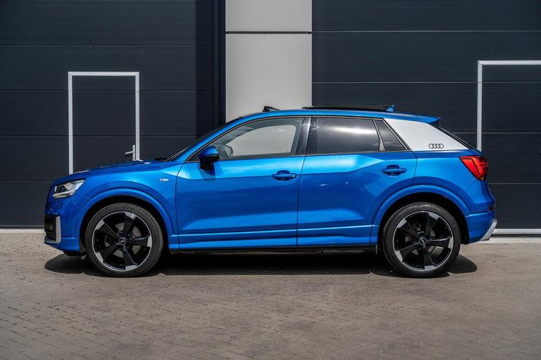 Vehicle Image 8