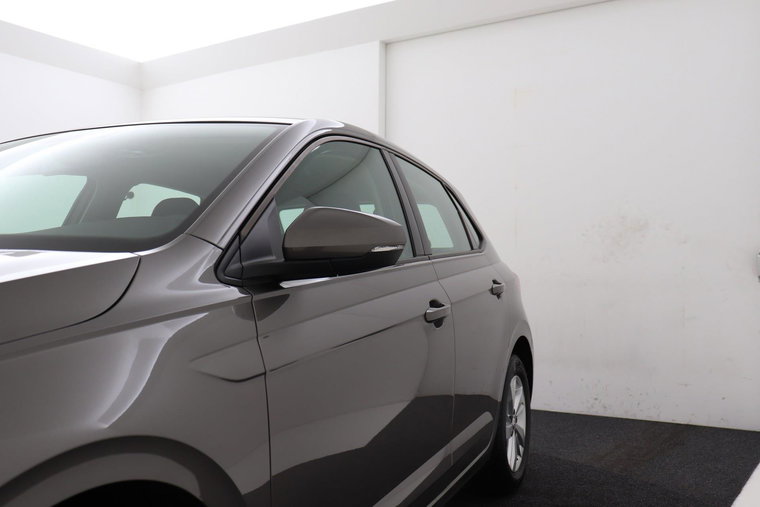 Vehicle Image 40