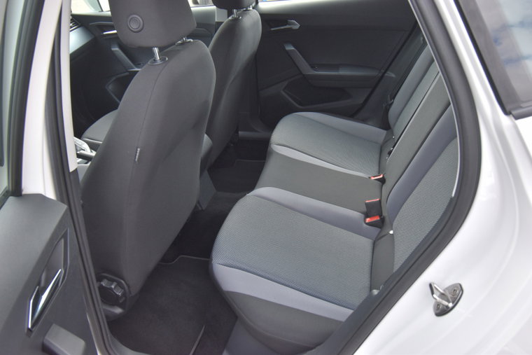 Vehicle Image 19