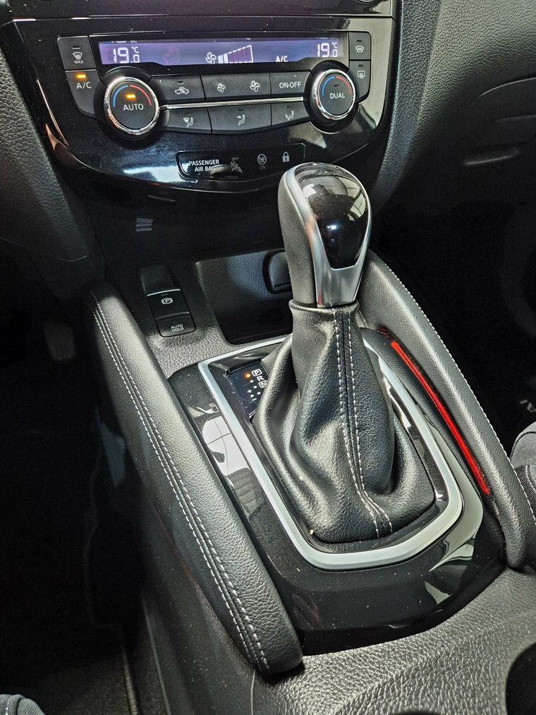 Vehicle Image 29