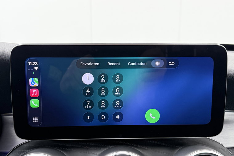 Vehicle Image 32