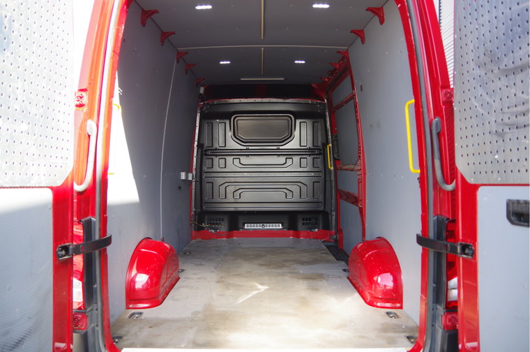 Vehicle Image 8