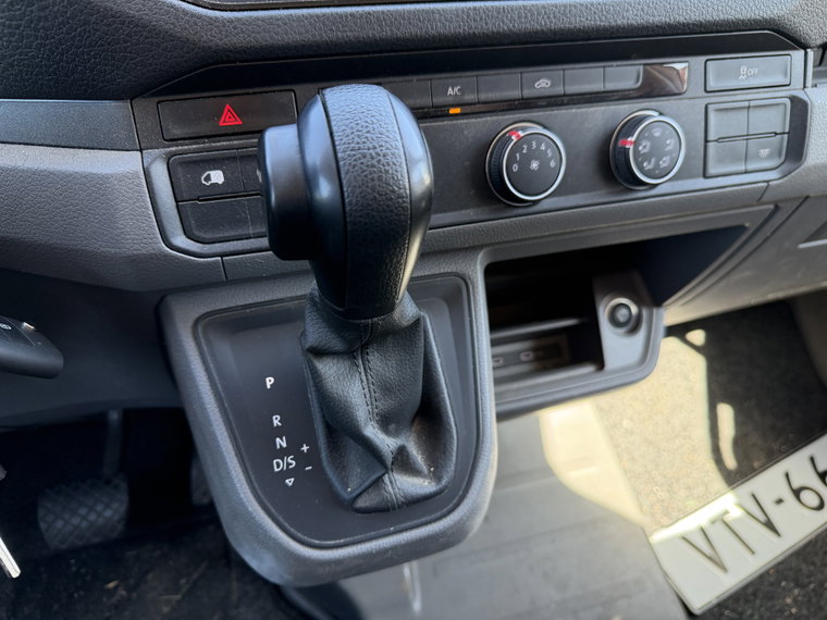 Vehicle Image 29
