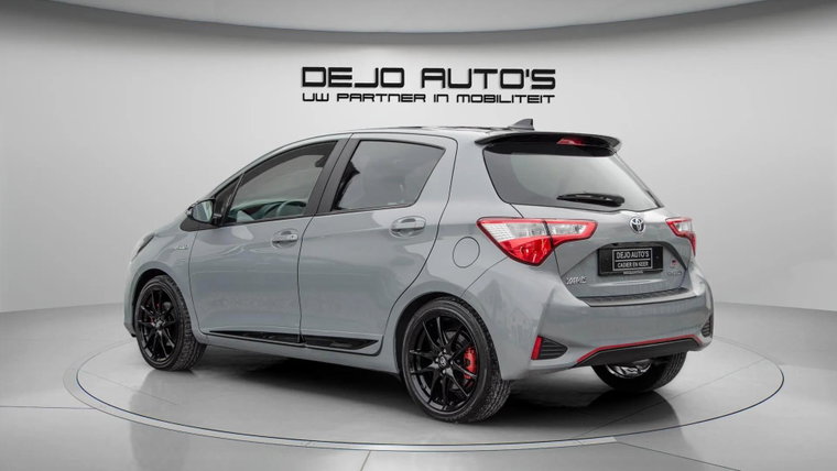 Vehicle Image 5