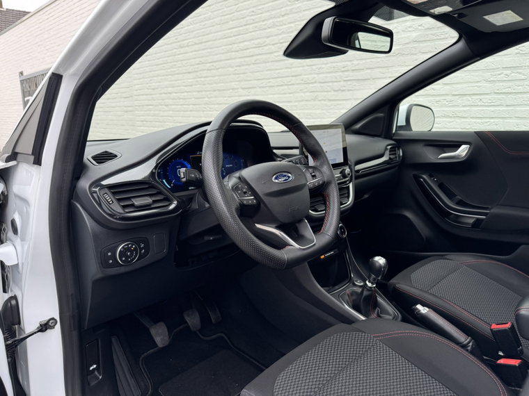 Vehicle Image 20