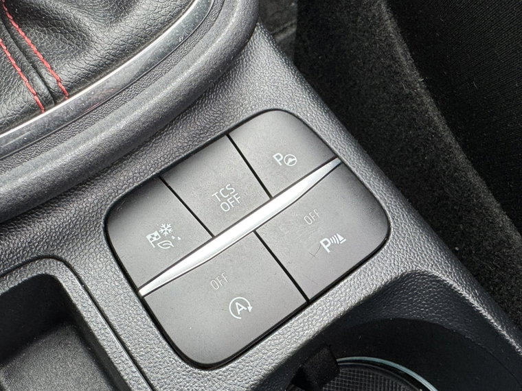 Vehicle Image 26