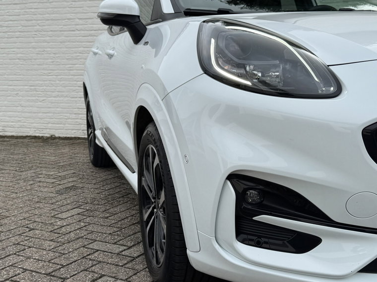 Vehicle Image 33