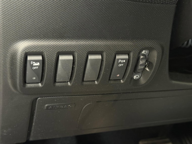 Vehicle Image 23