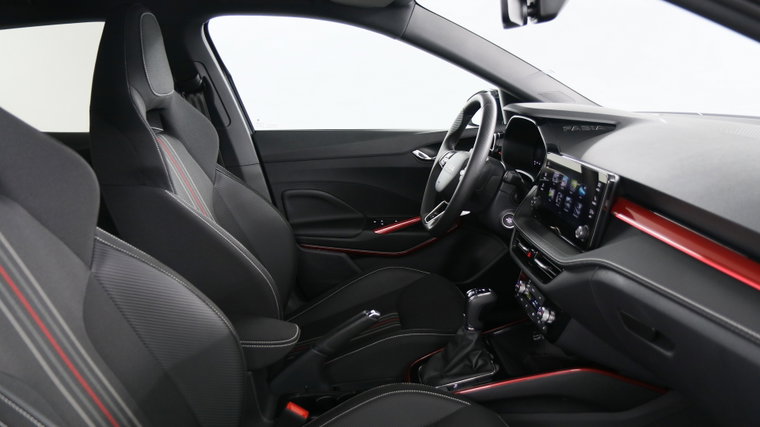 Vehicle Image 18