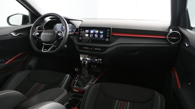 Vehicle Image 19
