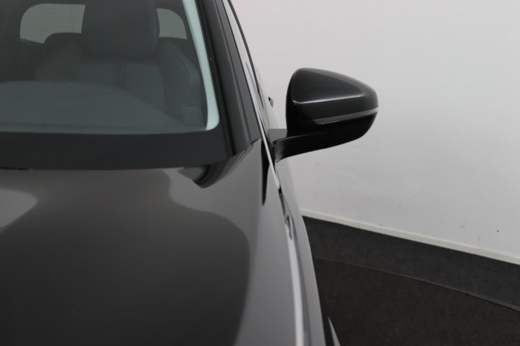 Vehicle Image 40