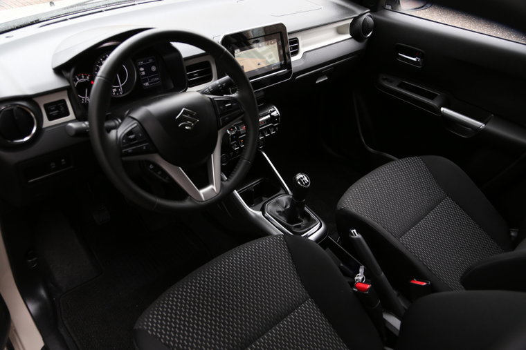 Vehicle Image 6