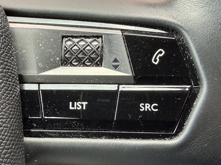 Vehicle Image 27