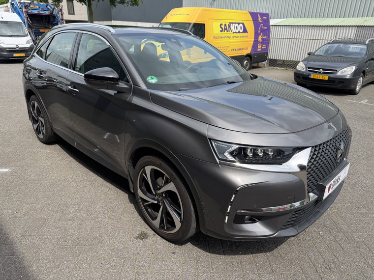 Vehicle Image 7
