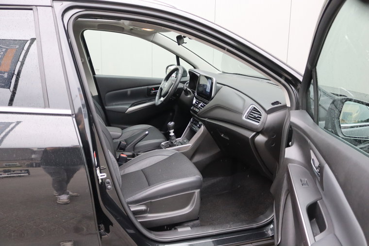 Vehicle Image 14