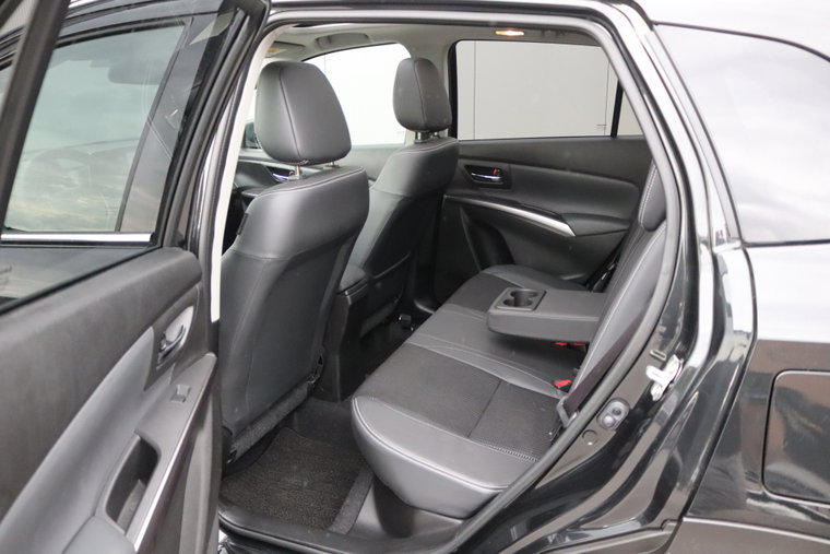 Vehicle Image 15