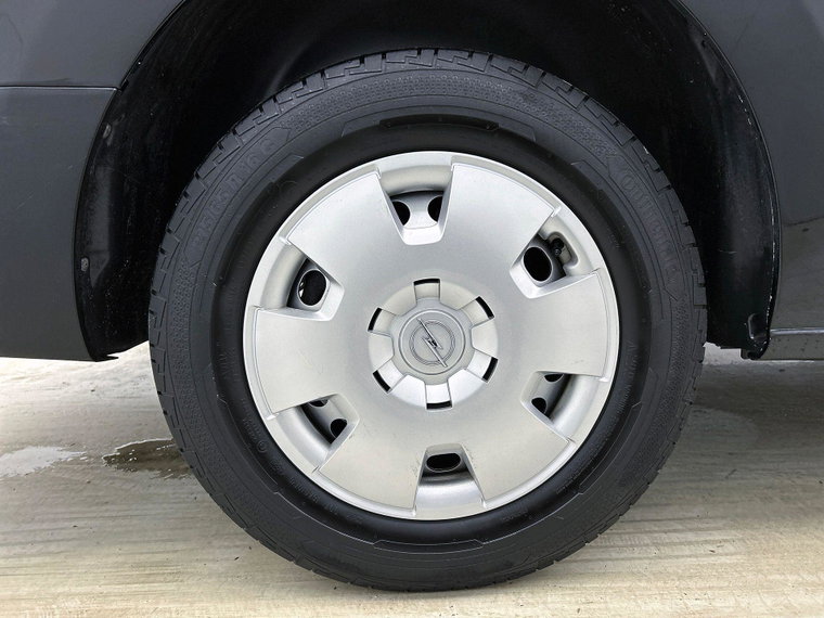 Vehicle Image 35
