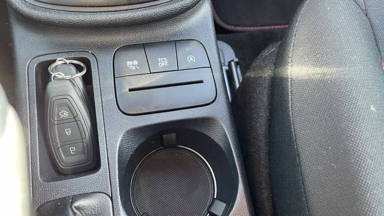 Vehicle Image 23