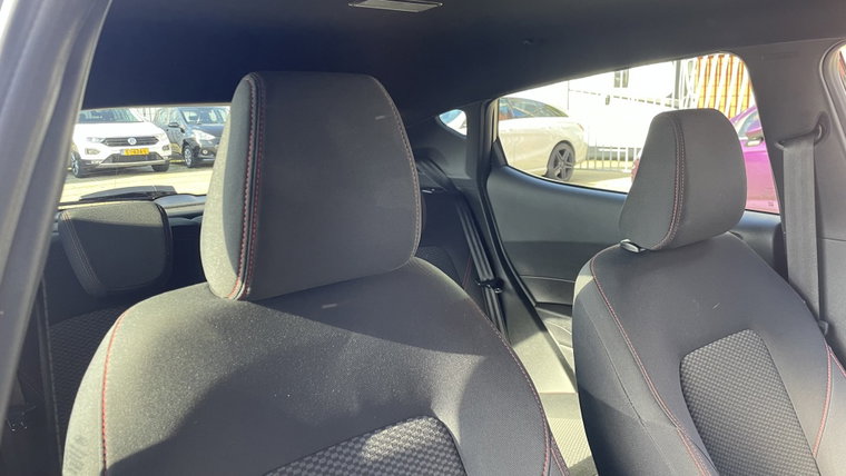 Vehicle Image 33