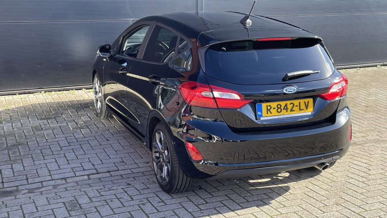 Vehicle Image 6