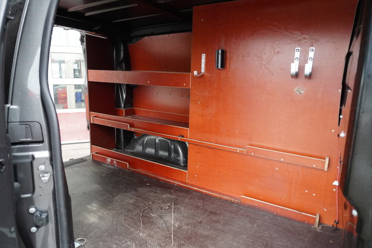 Vehicle Image 21
