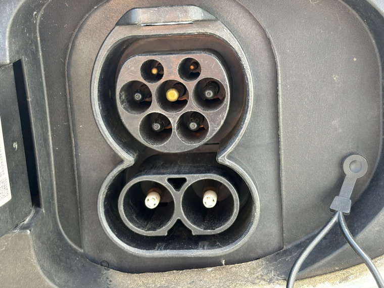 Vehicle Image 26