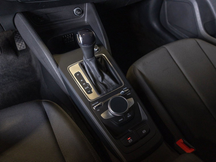 Vehicle Image 34