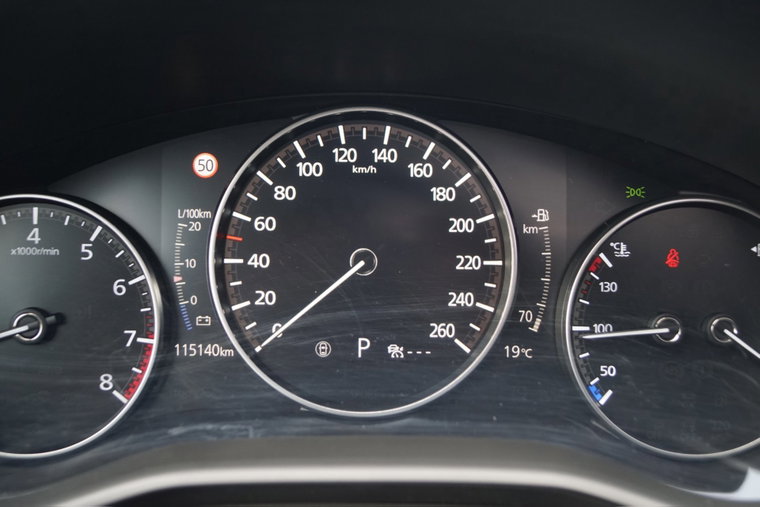 Vehicle Image 25