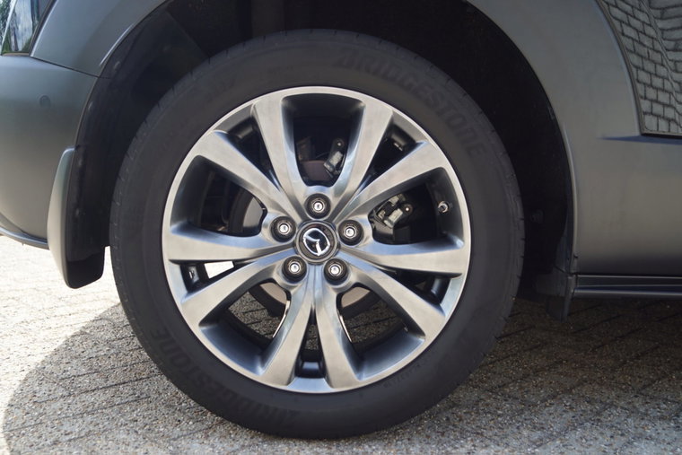 Vehicle Image 11