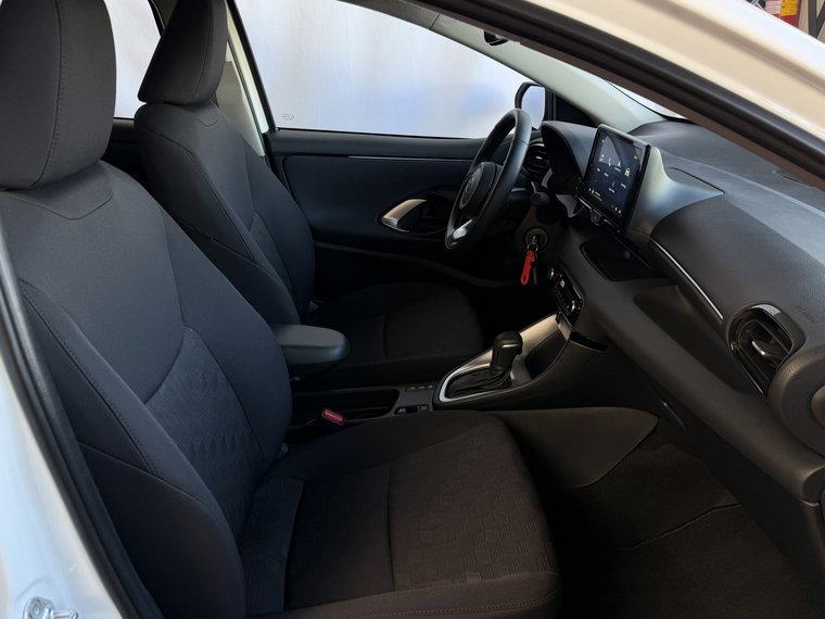 Vehicle Image 30