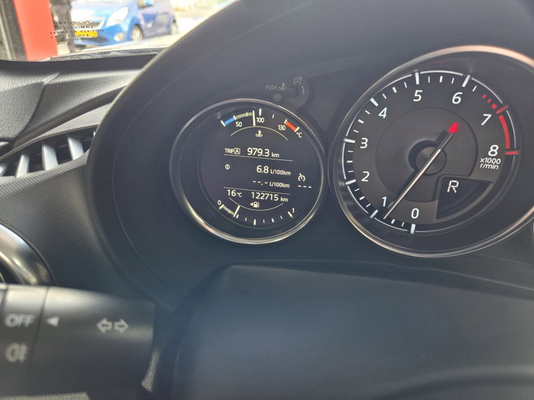 Vehicle Image 23