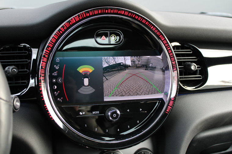 Vehicle Image 30