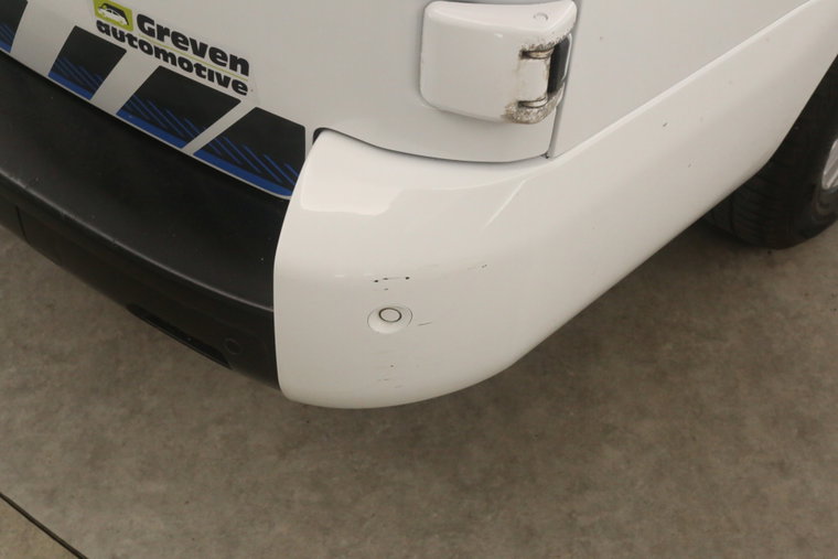 Vehicle Image 33