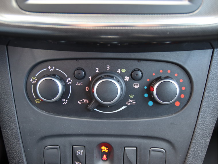 Vehicle Image 28