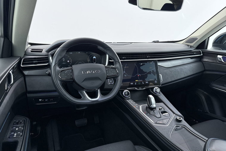 Vehicle Image 18