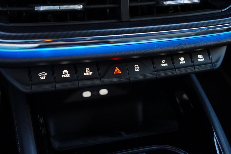 Vehicle Image 35