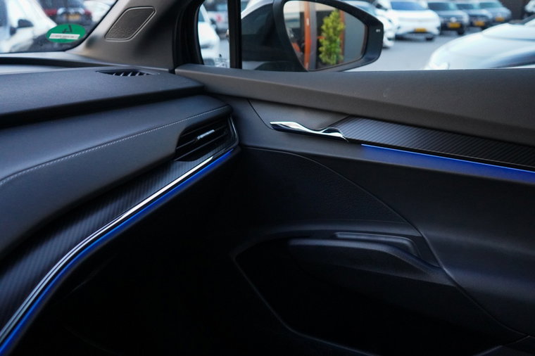 Vehicle Image 37
