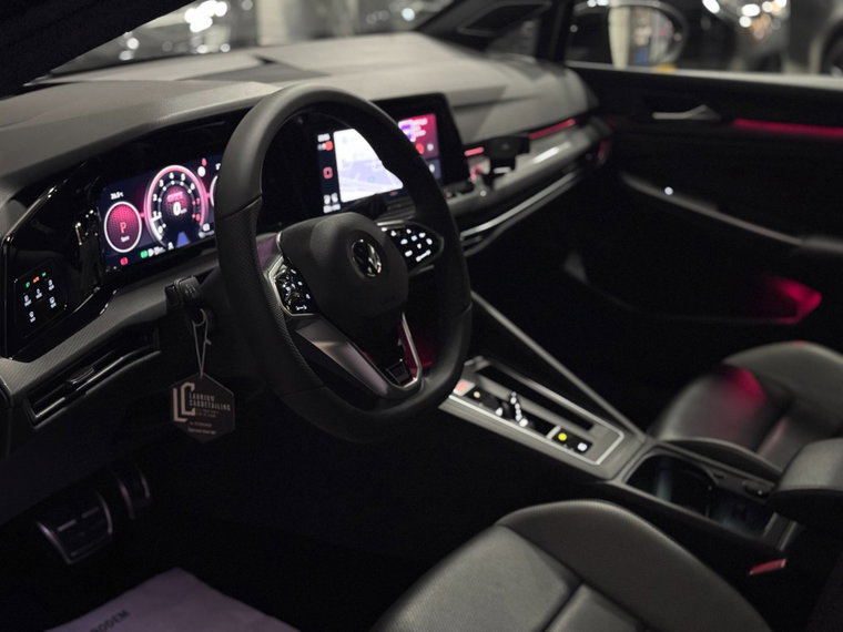 Vehicle Image 24