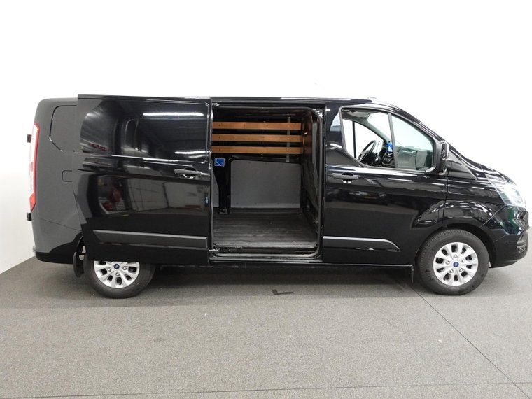 Vehicle Image 22