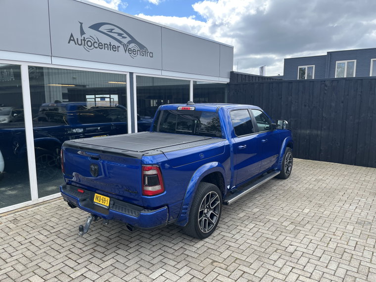 Vehicle Image 24