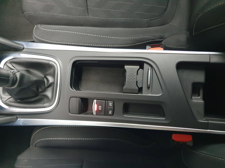 Vehicle Image 48