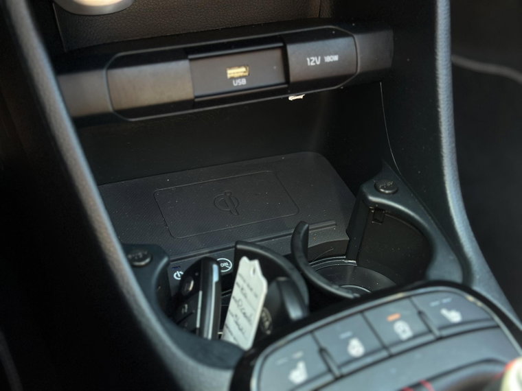 Vehicle Image 23