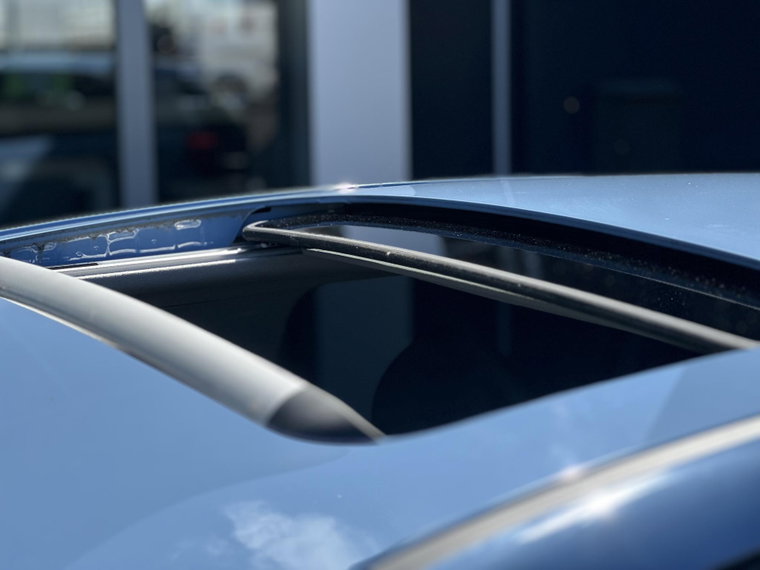 Vehicle Image 37