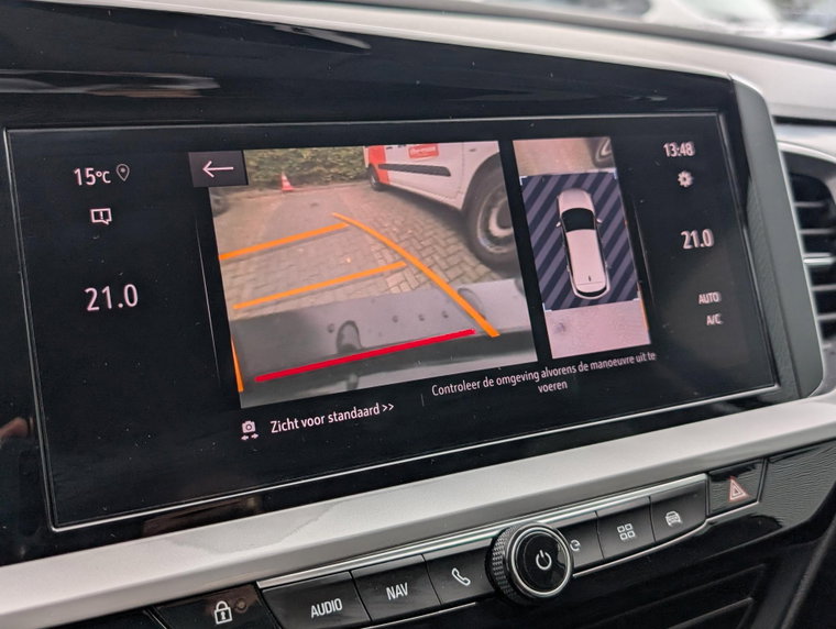 Vehicle Image 21