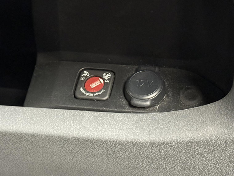 Vehicle Image 40