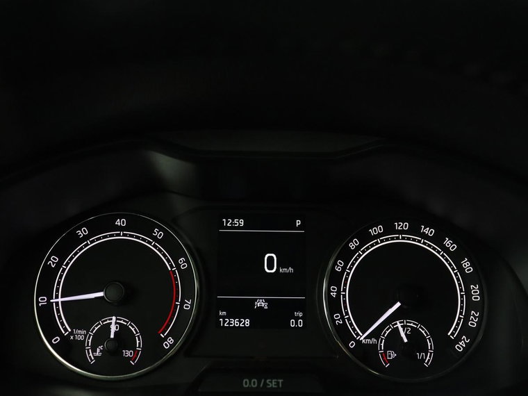 Vehicle Image 28