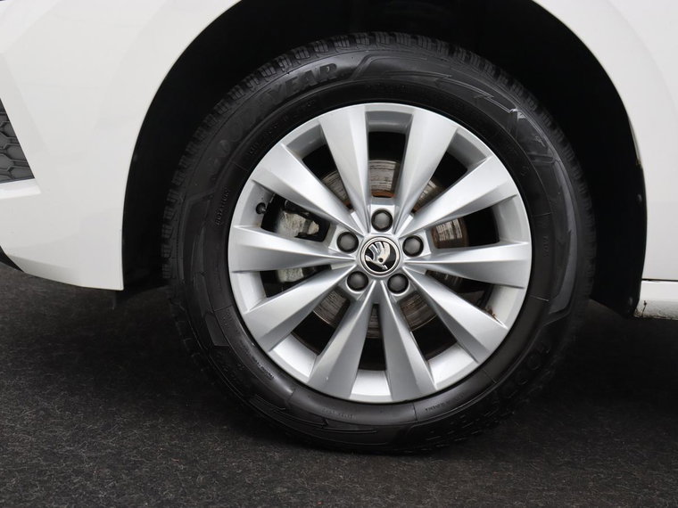 Vehicle Image 30