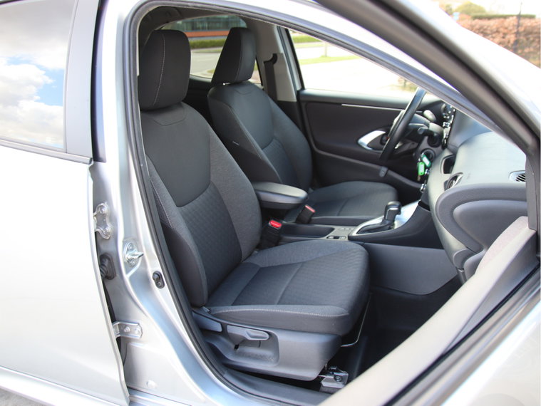 Vehicle Image 12
